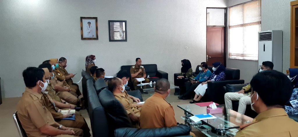 Exit Briefing, BPK RI Perwakilan Lampung Serahkan LHP Kepada Pemkab Lampung Selatan