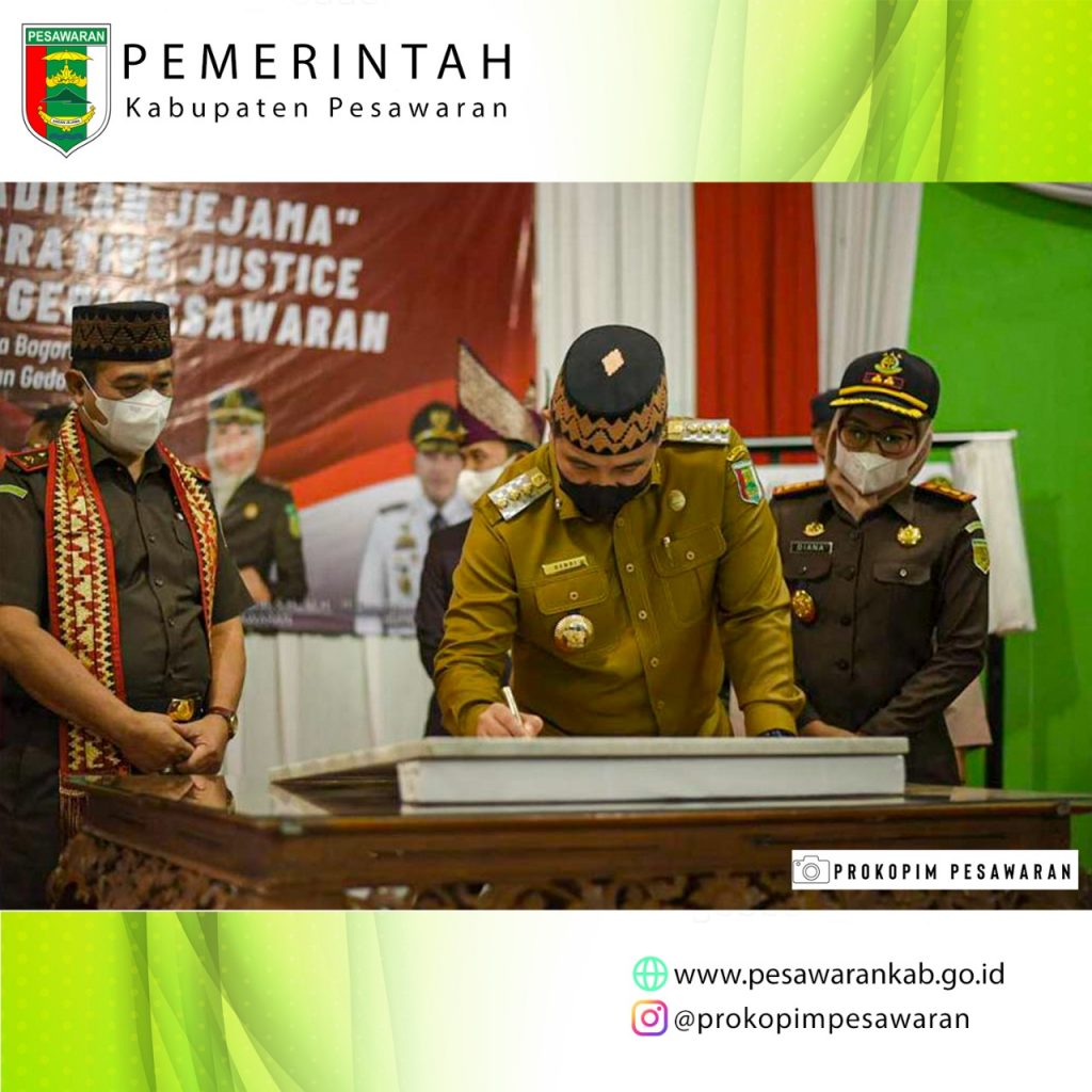 Bupati Pesawaran H. Dendi Ramadhona K, ST., MTr., I. P Menerima Kunjungan Kerja KAJATI dalam rangka Launching Rumah Restorative Justice “Lamban Keadilan Jejama” Kabupaten Pesawaran di Desa Bogorejo Kec. Gedong Tataan Kab. Pesawaran