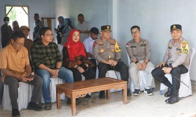 Walikota Eva Dwiana Pantau Langsung PSU di TPS 19 Way Kandis