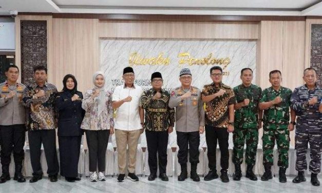 Ketua DPRD Lampung Bersama Pj. Gubernur dan Forkopimda Gelar Silaturahmi Bersama Gubernur dan Wakil Gubernur Lampung Terpilih 2025-2030